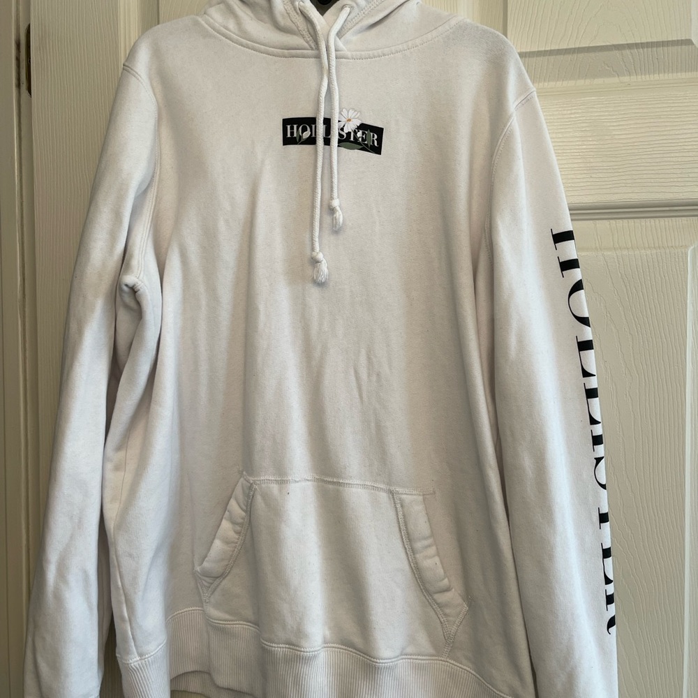 Like new Hollister hooded sweatshirt